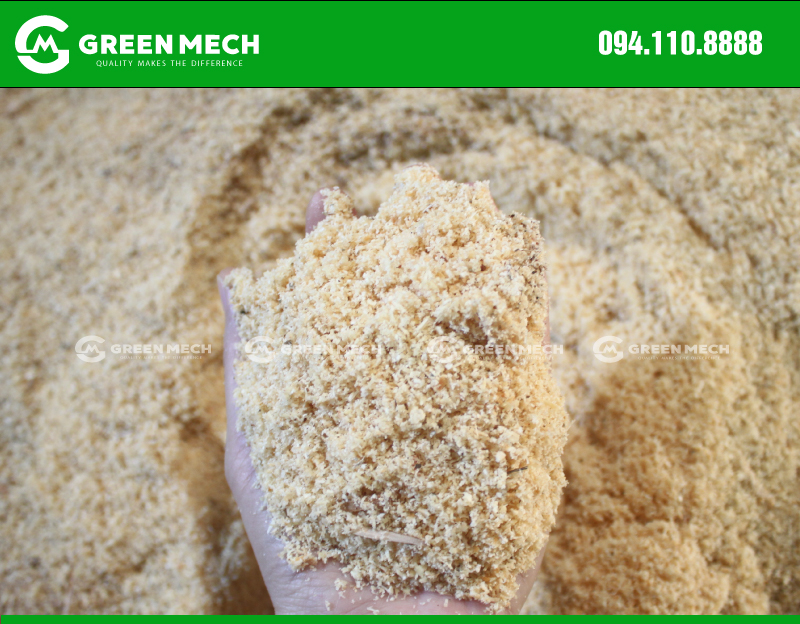 Mùn cưa từ máy nghiền GREEN MECH